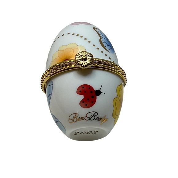 Ben Bridge 2002 Ring Box Porcelain Egg Butterflies Hinged Trinket Box 2-1/4" - Picture 6 of 7